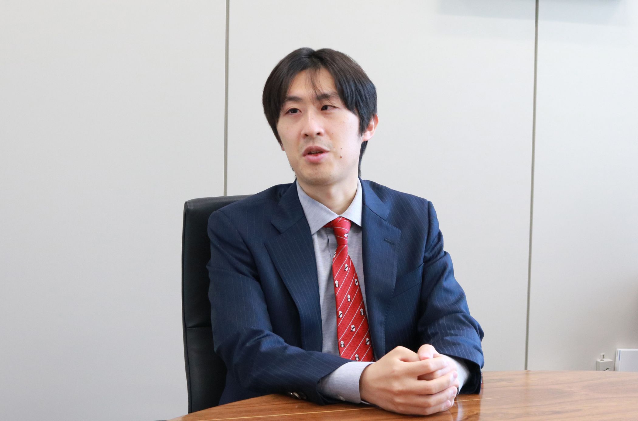 東京製鐵のEPD支援事例インタビューにおける、有賀氏のインタビュー風景