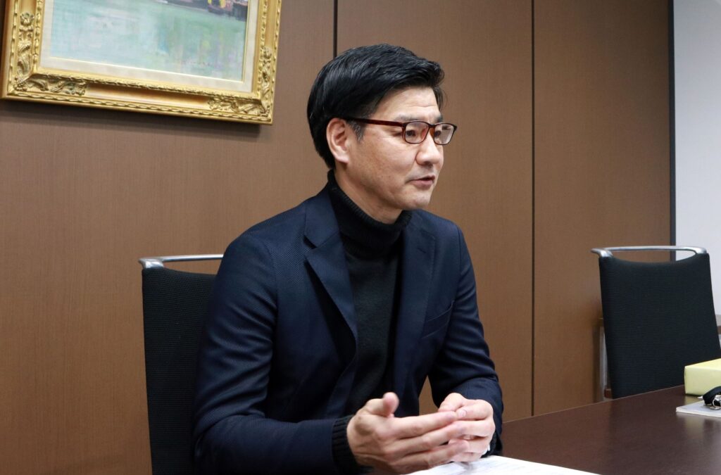 大和ハウス・アセットマネジメントの支援事例インタビューにおける、加藤氏のTNFDインタビュー風景