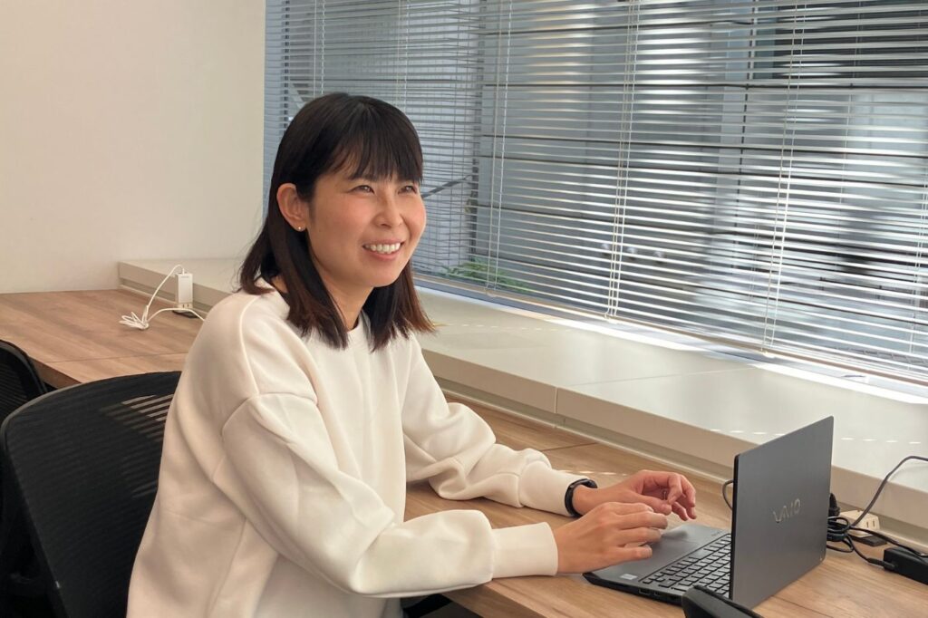 知識ゼロから最先端のサステナビリティ動向へ。英語スキルを活かせるアシスタント